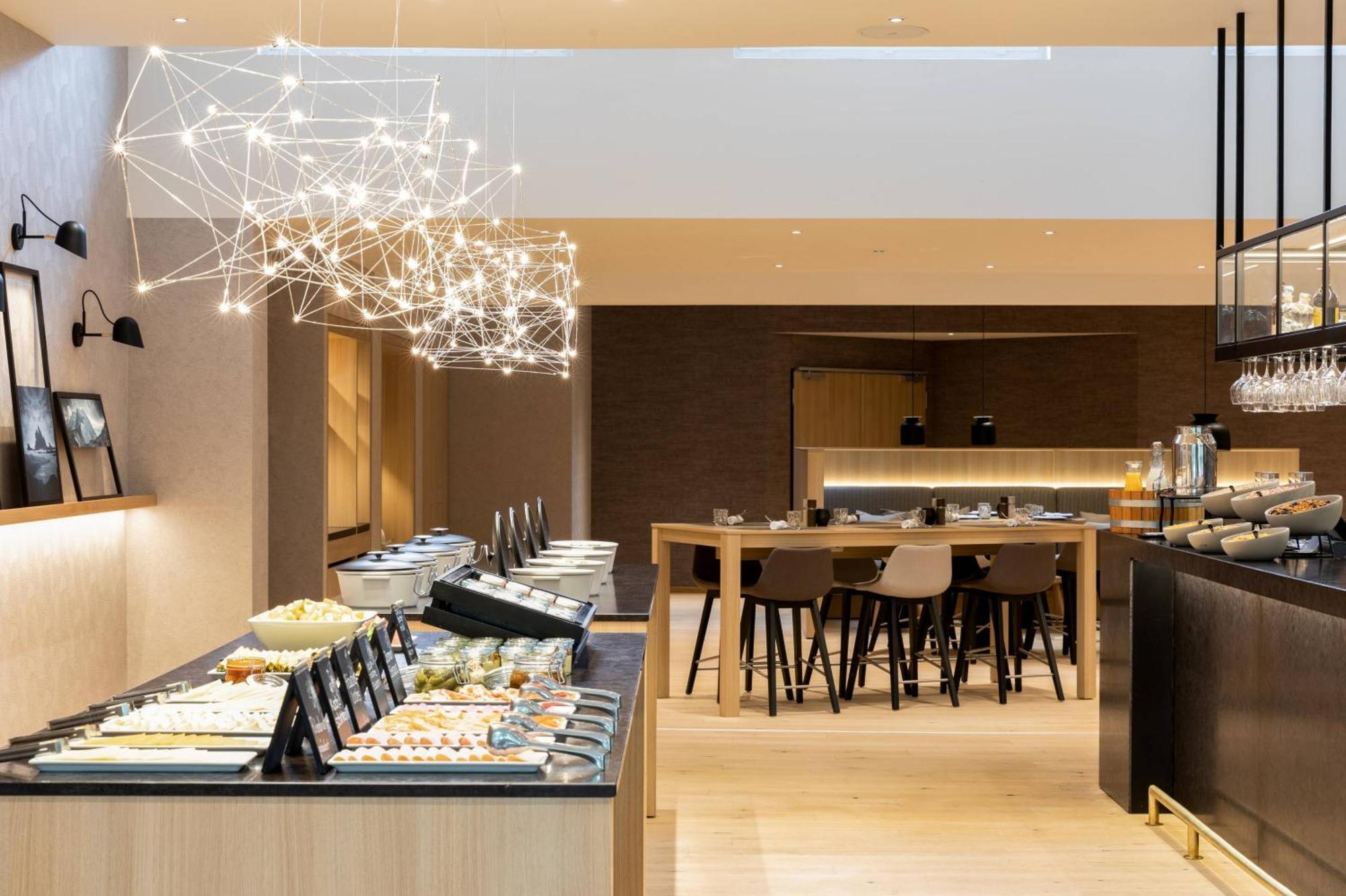 Ac Hotel By Marriott Berlin Humboldthain Park Exterior photo