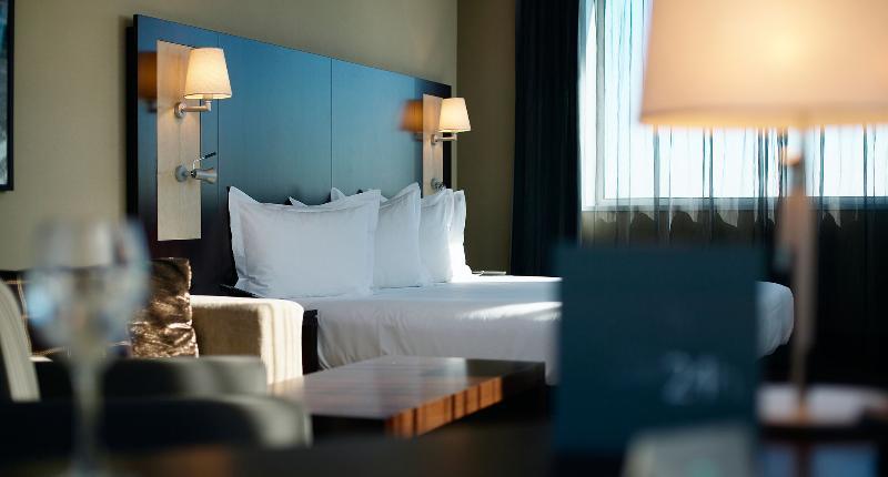 Ac Hotel By Marriott Berlin Humboldthain Park Exterior photo